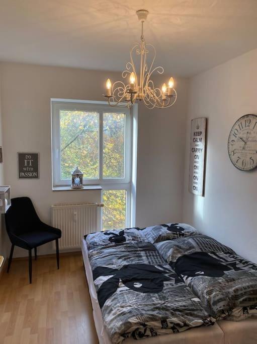 4 Zimmer Wohnung Mit 6 Betten Nahe Hamburg Glinde  Bagian luar foto